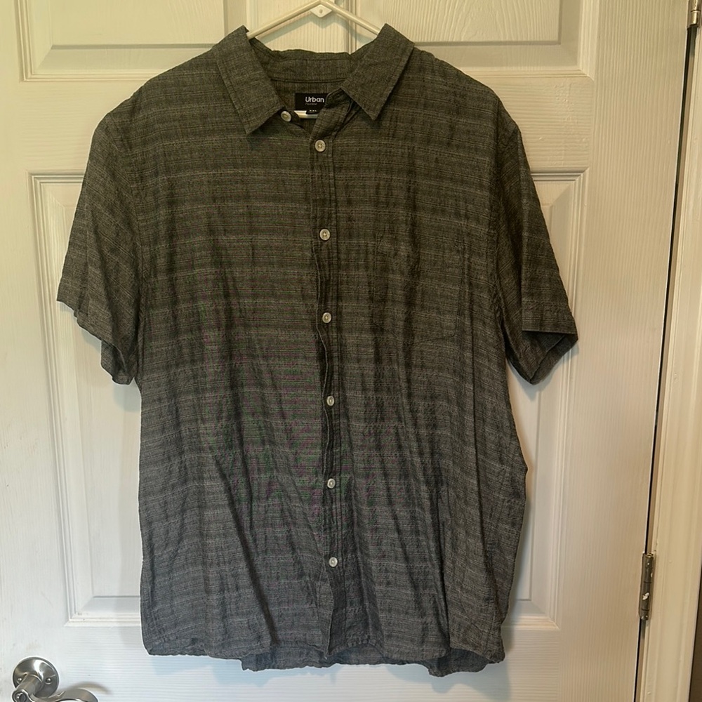 Urban Pipeline Men's Gray Button Down Shirt